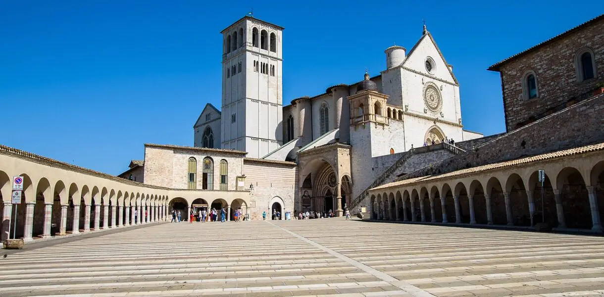 assisi, asiz, square